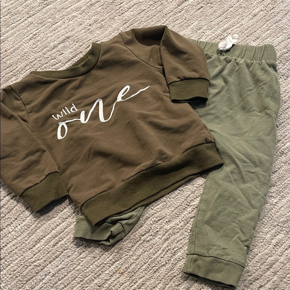 Gerber Kids Brown and Green Sweatshirt and Joggers Set